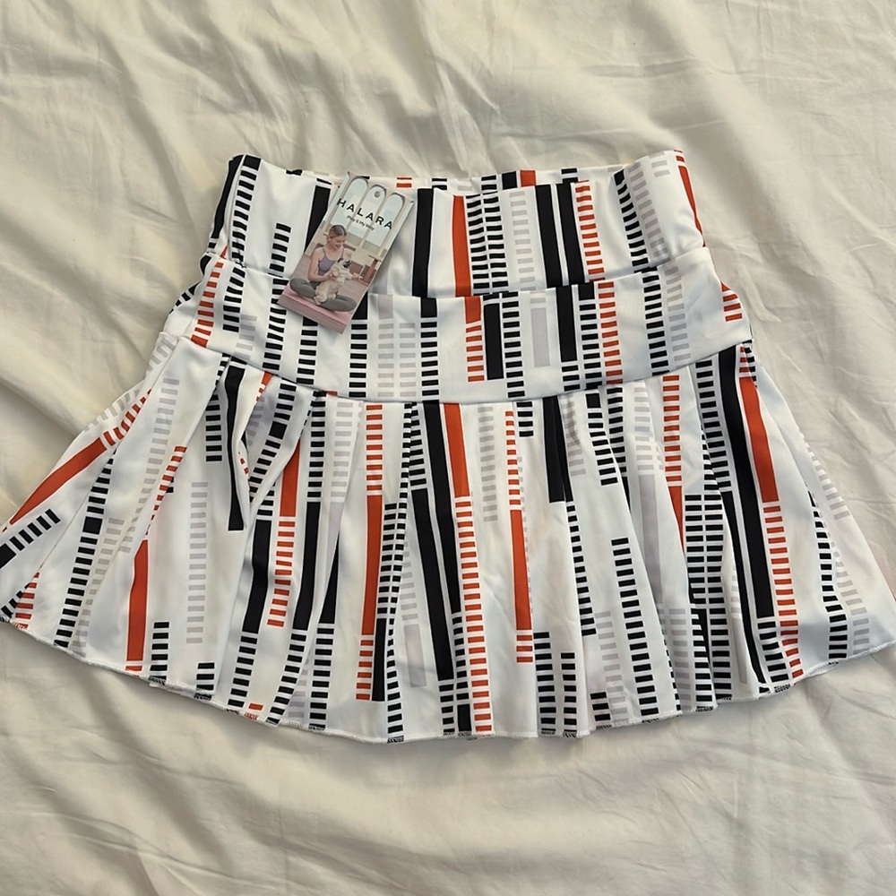 NWT tennis skirt Halara